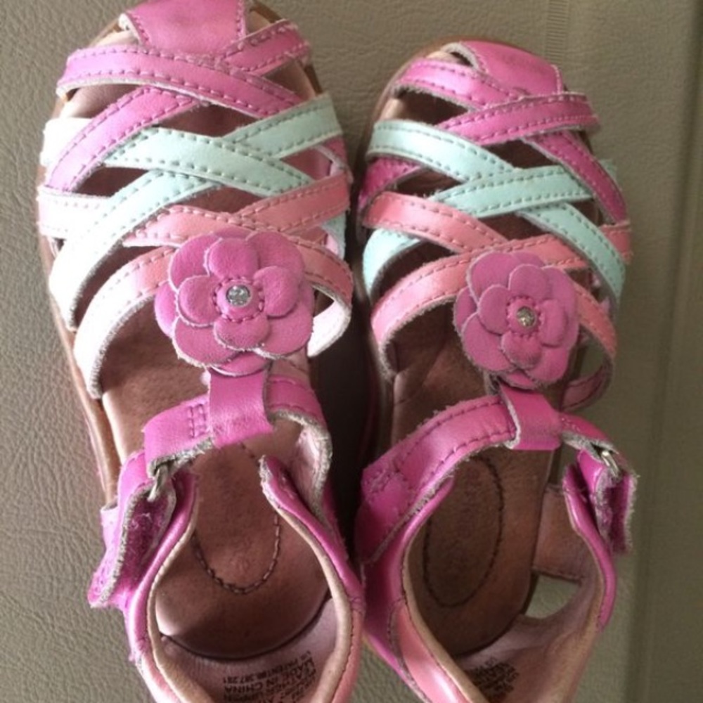 Stride rite girl sandals 7M kids